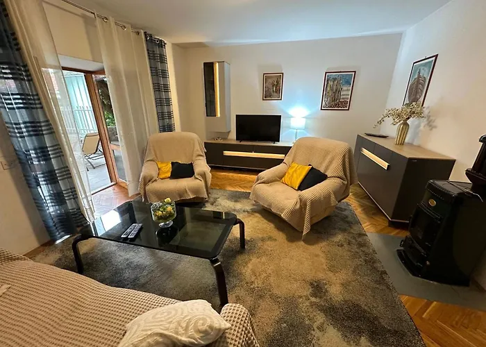Hébergement de vacances Maric Mit Terrasse Und Balkon By Interhome