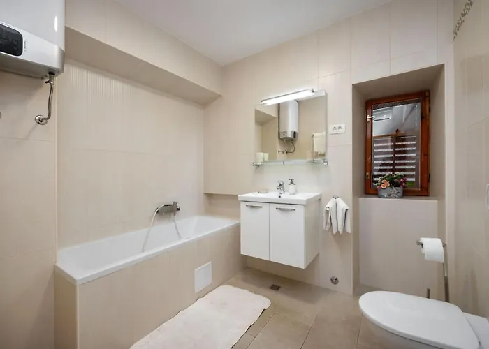 Hébergement de vacances Maric Mit Terrasse Und Balkon By Interhome *