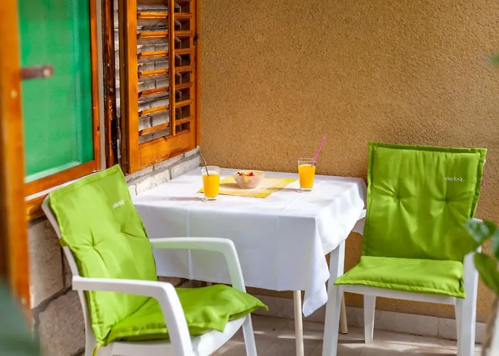 Maric Mit Terrasse Und Balkon By Interhome *